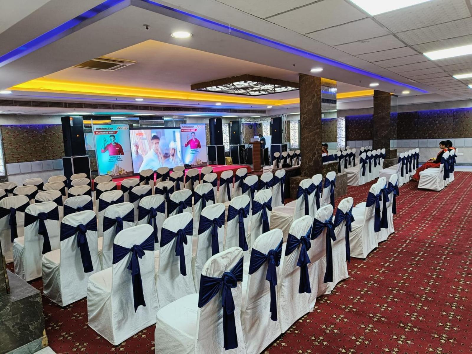 Hyphen Business Hotel Noida Exterior foto